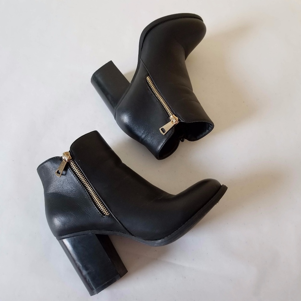 Nature Breeze Women Black Leather Shoes